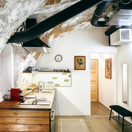 Teged Vartalak Dörgicse