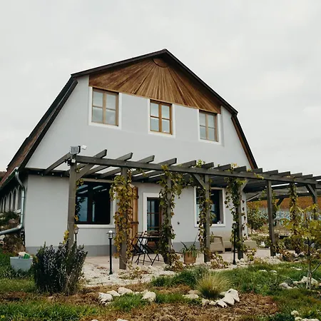 Teged Vartalak Apartmán *