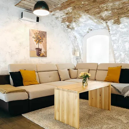 Teged Vartalak Dörgicse