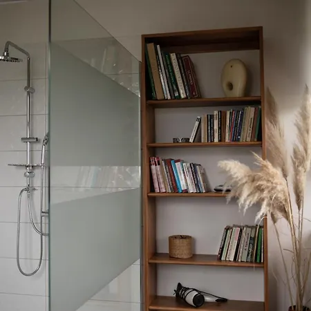 Teged Vartalak Apartament